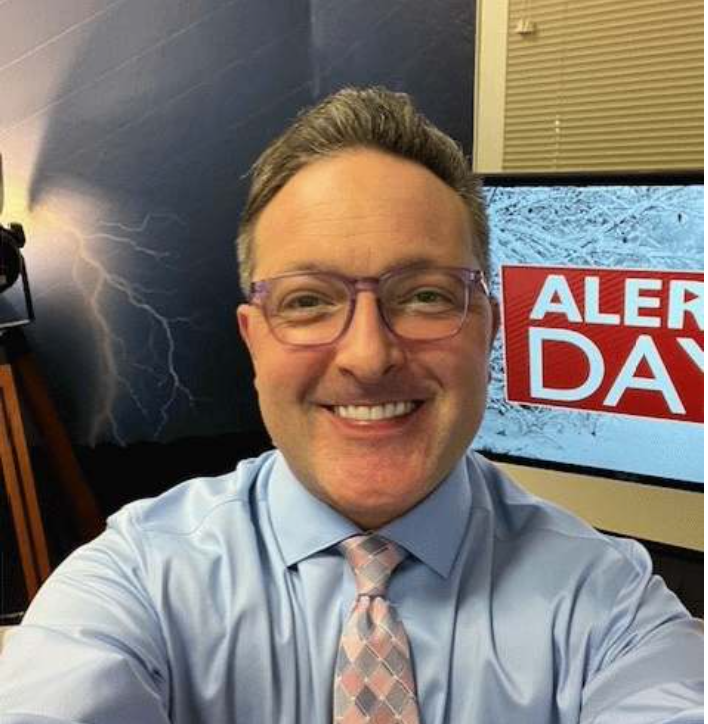 Headshot of alex harrington